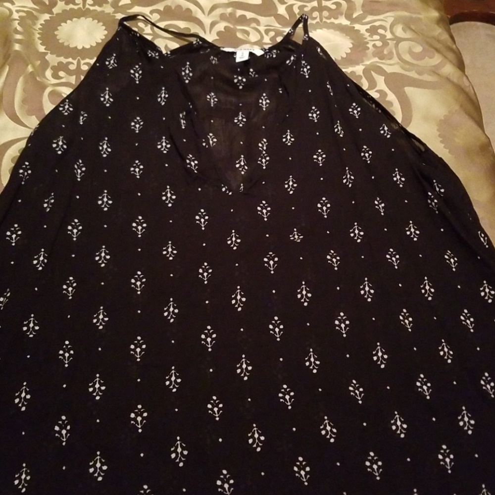 NO LONGER AVAILABLE AND POSHMARK WILL NOT REMOVE